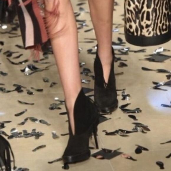 Burberry Nadie suede ankle fringe boots - Picture 3 of 16